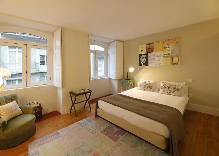 Almada Charm & Gasthuis 4*