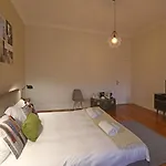 Almada Charm & Guest house 4*