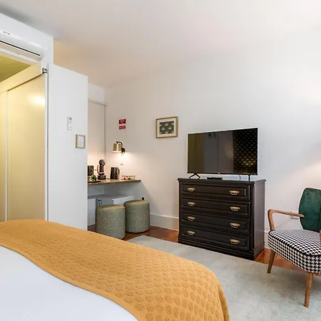 Almada Charm & Pensionat Oporto