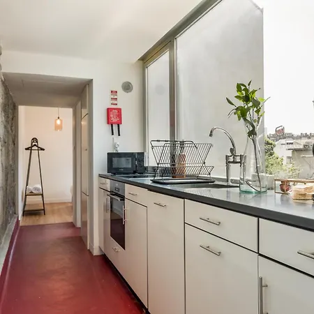 Almada Charm & 4* Oporto