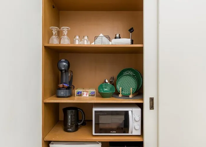 Almada Charm & Oporto