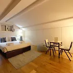 Almada Charm & 4*