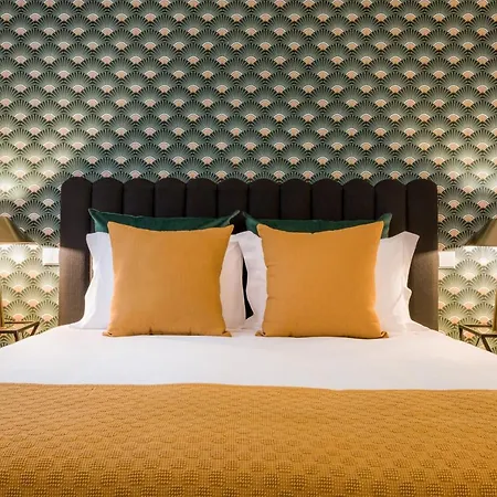 בית הארחה Almada Charm &