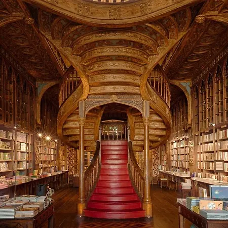 בית הארחה Almada Charm & 4*