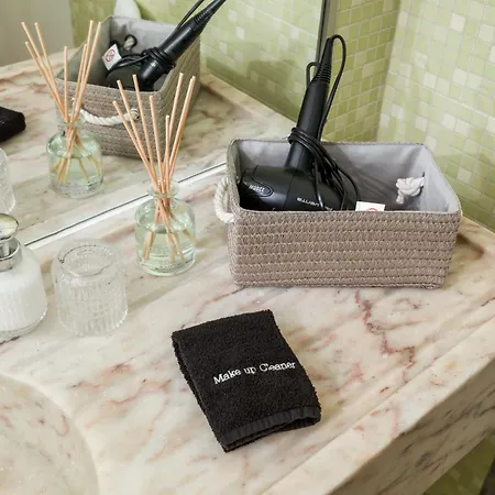 Almada Charm & בית הארחה פורטו