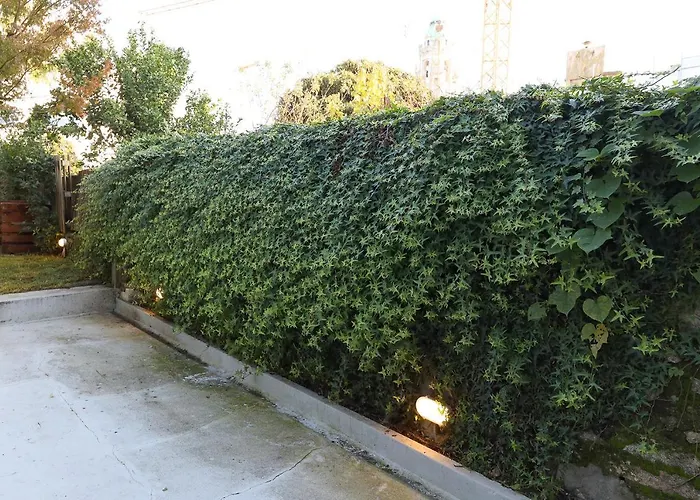 Guest house Almada Charm & 4*