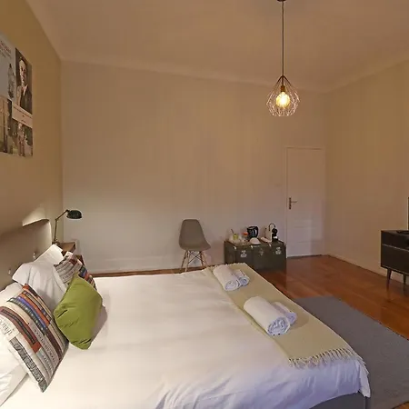 Almada Charm & Gasthuis 4*